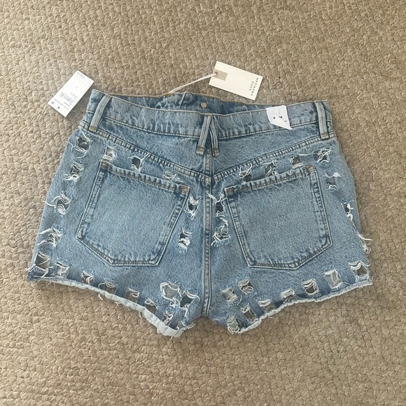 NWT Good American Jean shorts size 6 - Picture 2 of 5